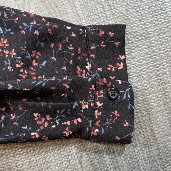 Hilary Radley Large Black Blouse with Pink and Blue Floral Design - Picture 7 of 7